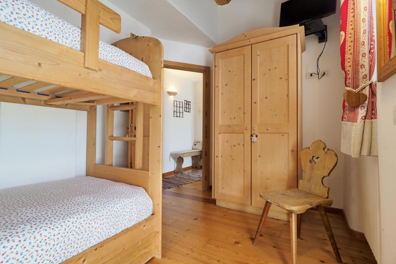 Maso Vaia Bed & Breakfast กาวาเลเซ ภายนอก รูปภาพ